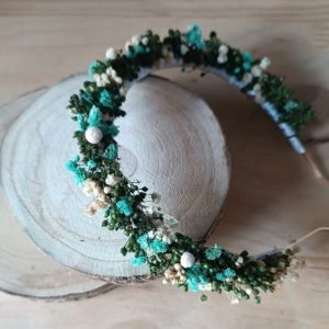 Diadema invitada tonos verdes